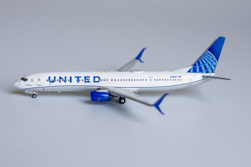 1:400 NG Models United Airlines Boeing 737-900ER/w N38417 