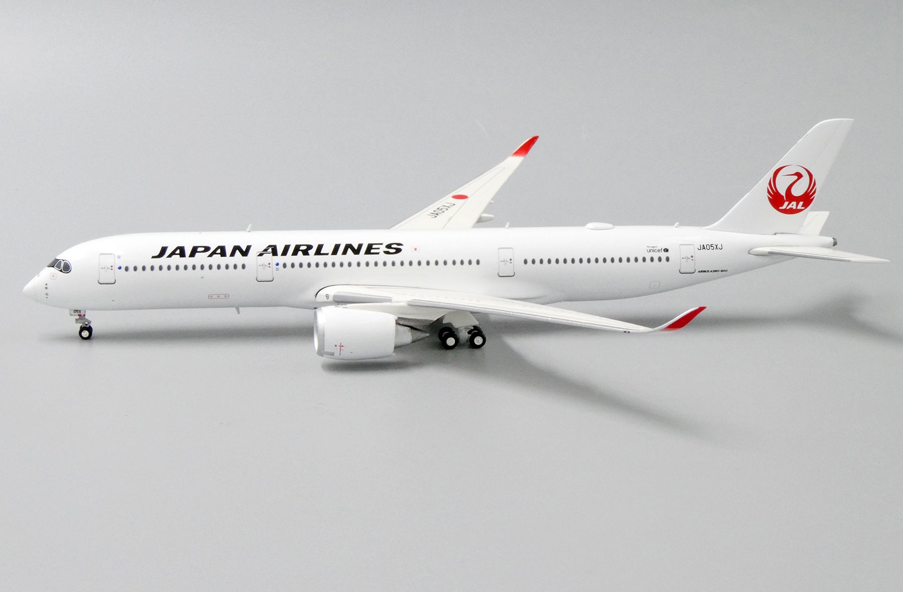 1:400 JC Wings Japan Air Lines (JAL) A350-900 JA04XJ EW4359004 