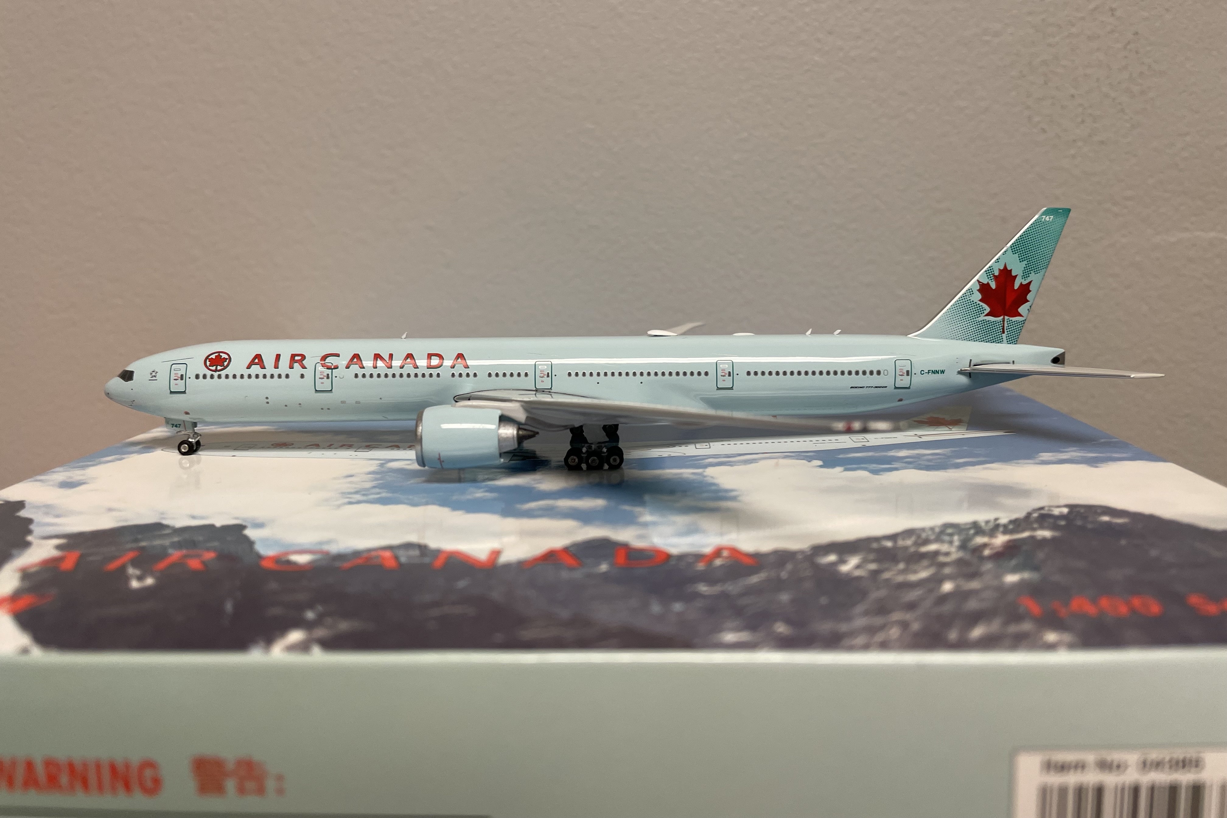 1:400 Phoenix Models Air Canada Boeing 777-300ER 