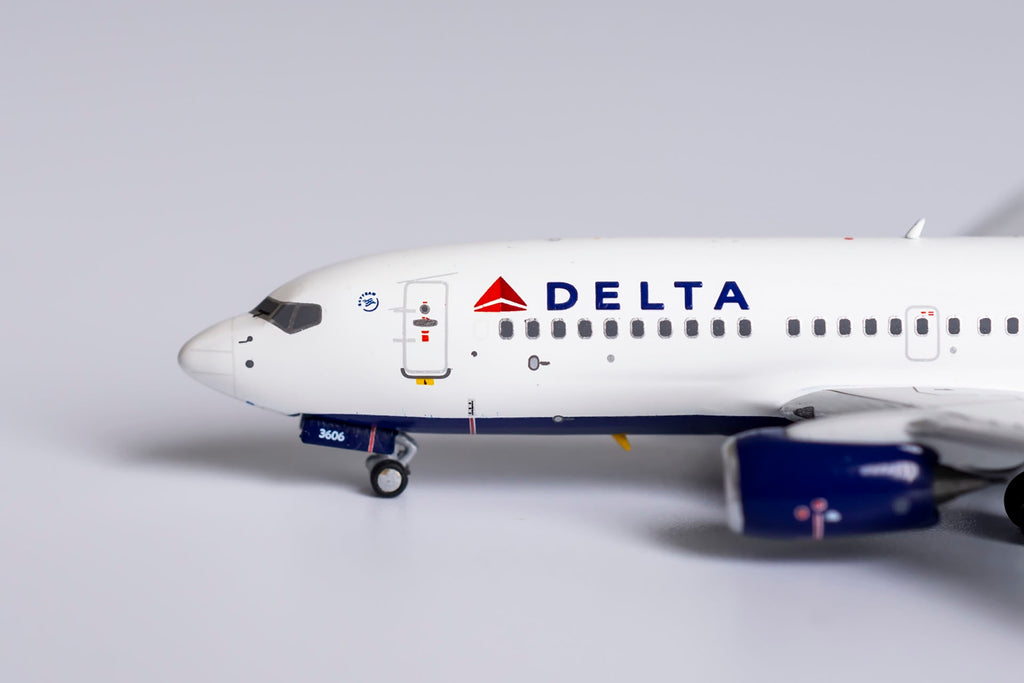 1:400 NG Models Delta Air Lines Boeing 737-700 N306DQ NG77019