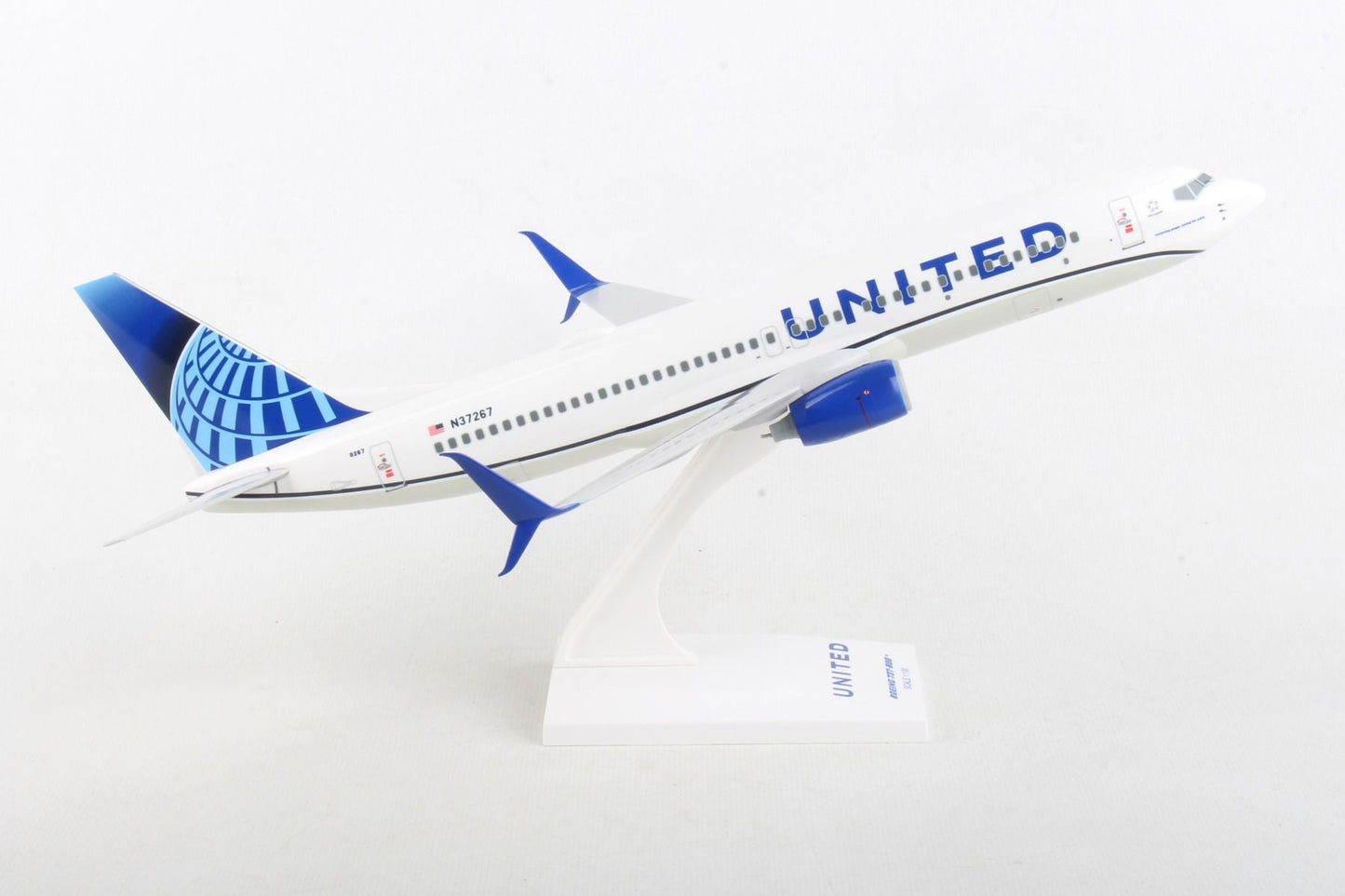 SKYMARKS UNITED 737-800 1/130 2019 LIVERY