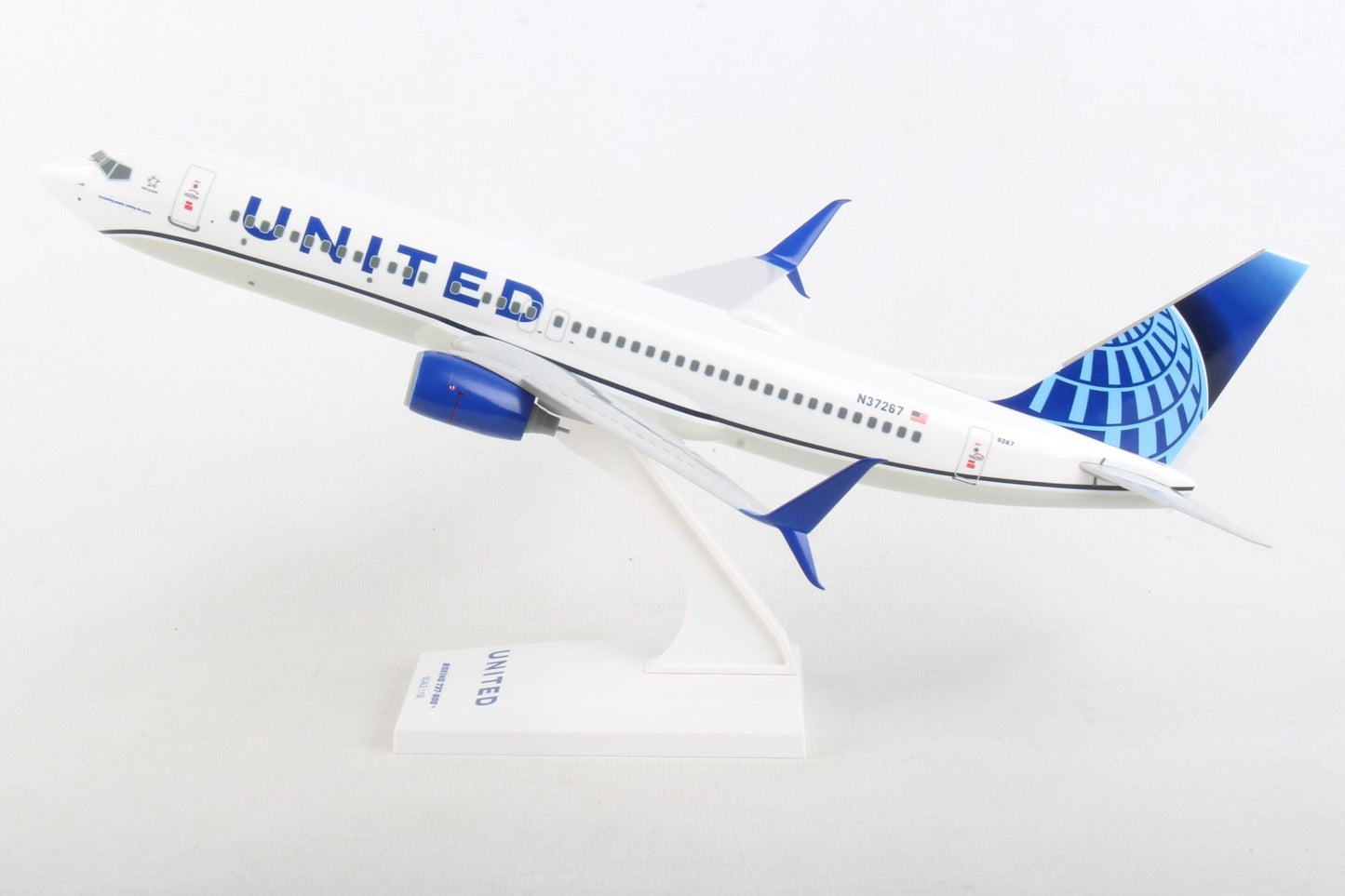 SKYMARKS UNITED 737-800 1/130 2019 LIVERY