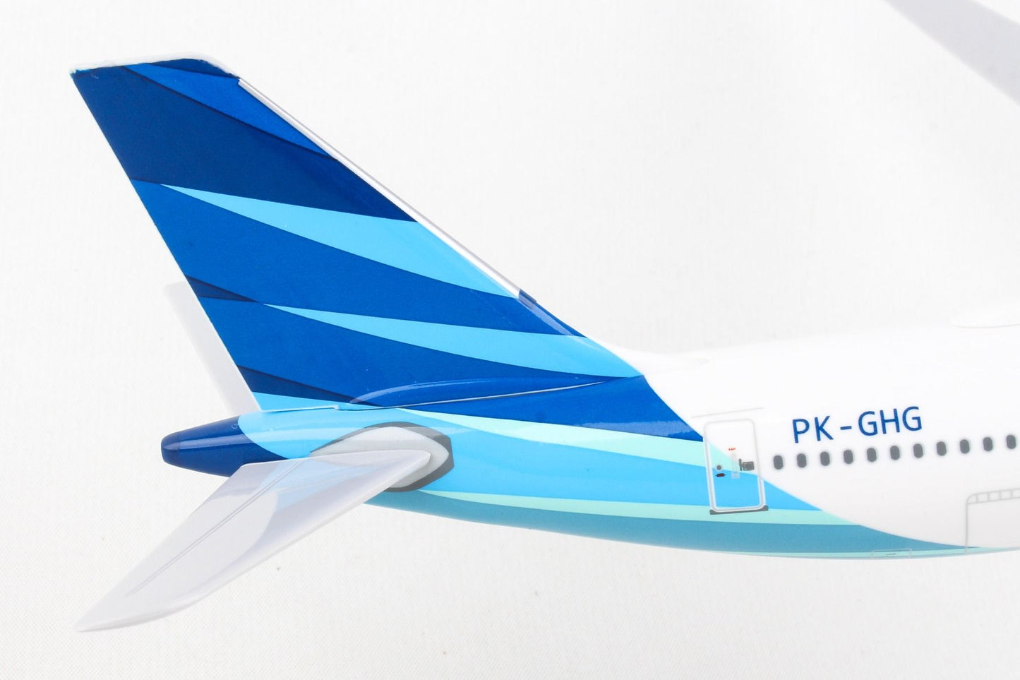 SKYMARKS GARUDA A330-900NEO 1/200