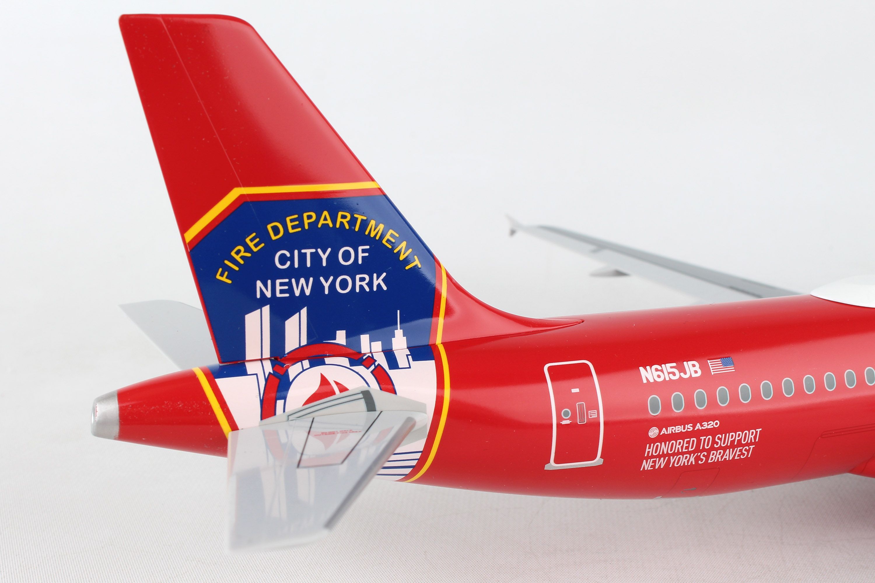 SKYMARKS JETBLUE A320 1/100 FDNY W/WOOD STAND & GEAR – RM Model Store