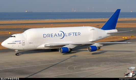 1:400 JC Wings Boeing Company 747-400 (LCF) Dreamlifter "FLAPS DOWN" N780BA LH4175A