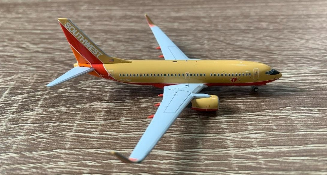 1:400 Panda Models Southwest Airlines Boeing 737-700 