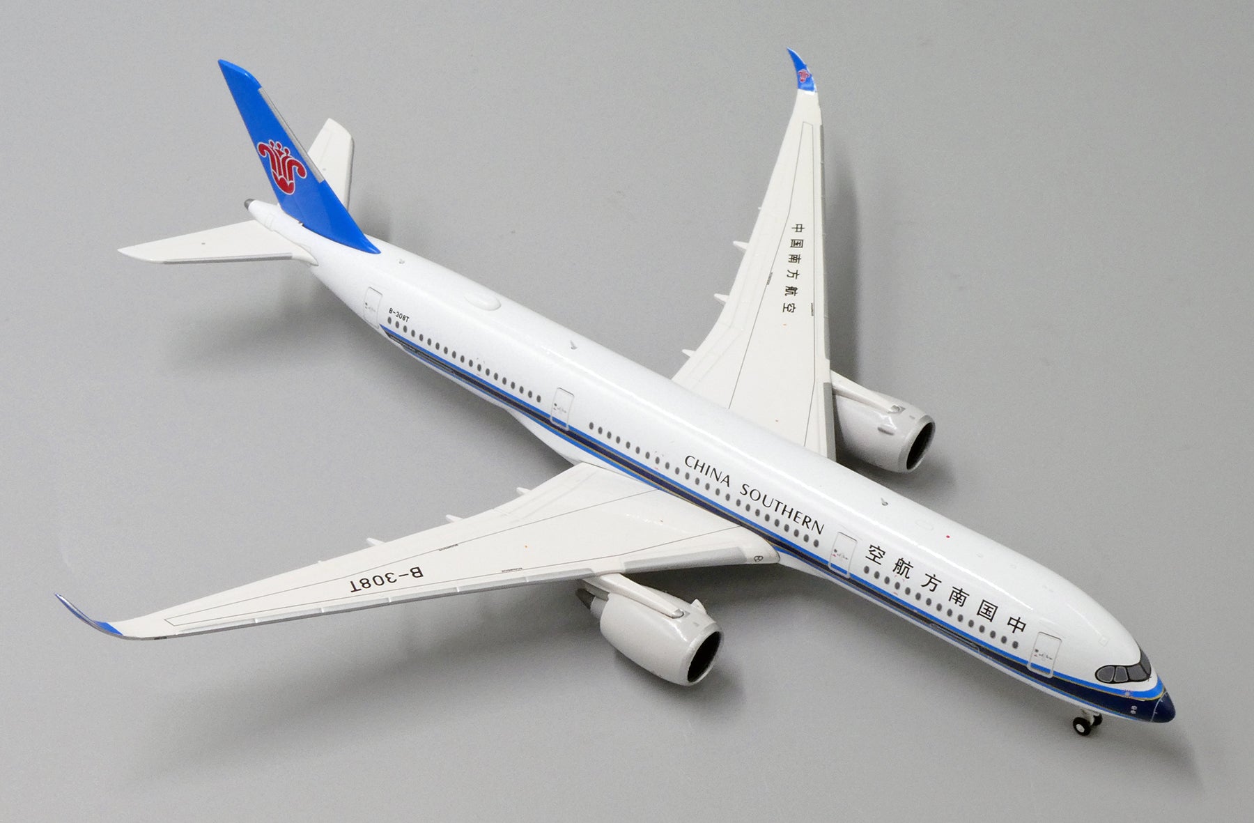 1:400 JC Wings China Southern Airbus A350-900 B-308T XX4173 – RM 