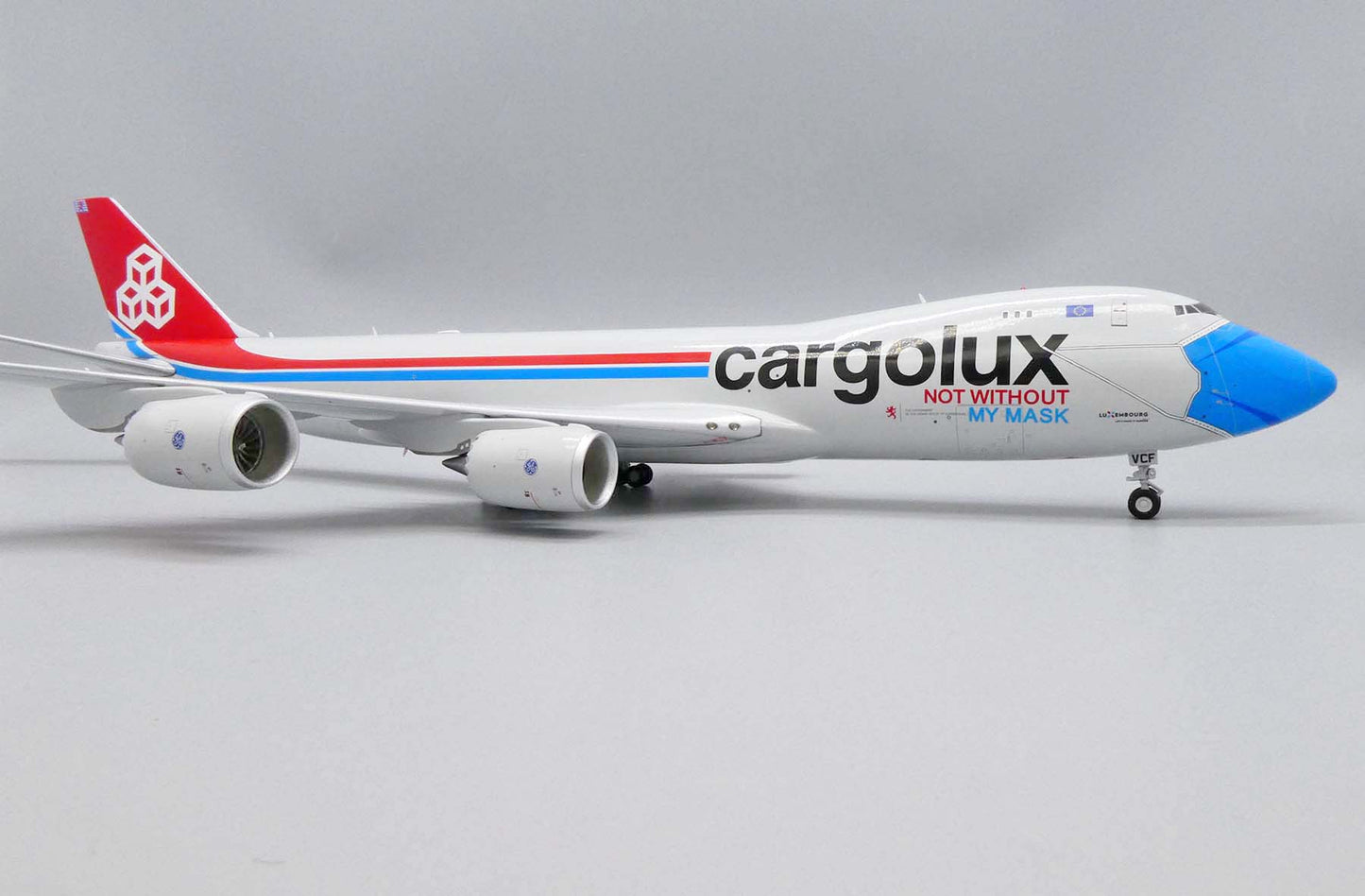 1:200 JC Wings Cargolux Boeing 747-8F "Not Without My Mask" XX20079 LX-VCF