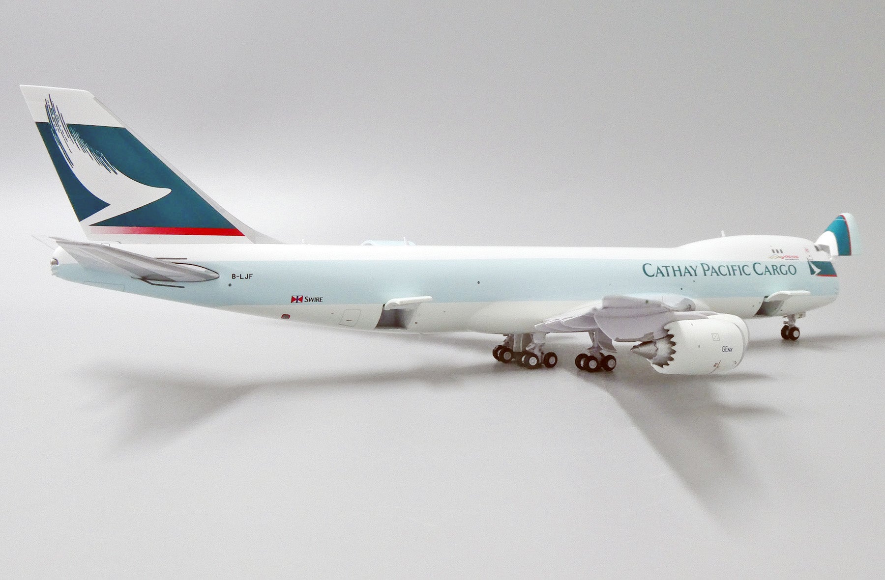 1:400 JC Wings Cathay Pacific Cargo 747-8F B-LJF 