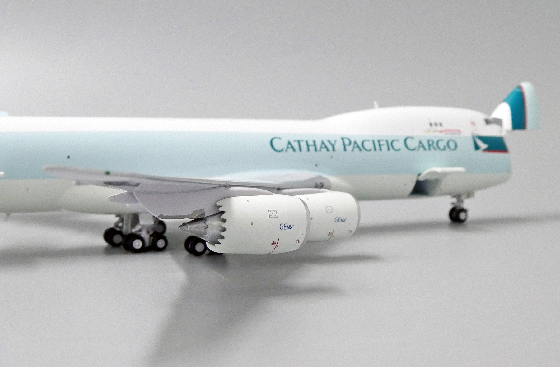 1:400 JC Wings Cathay Pacific Cargo 747-8F B-LJF 