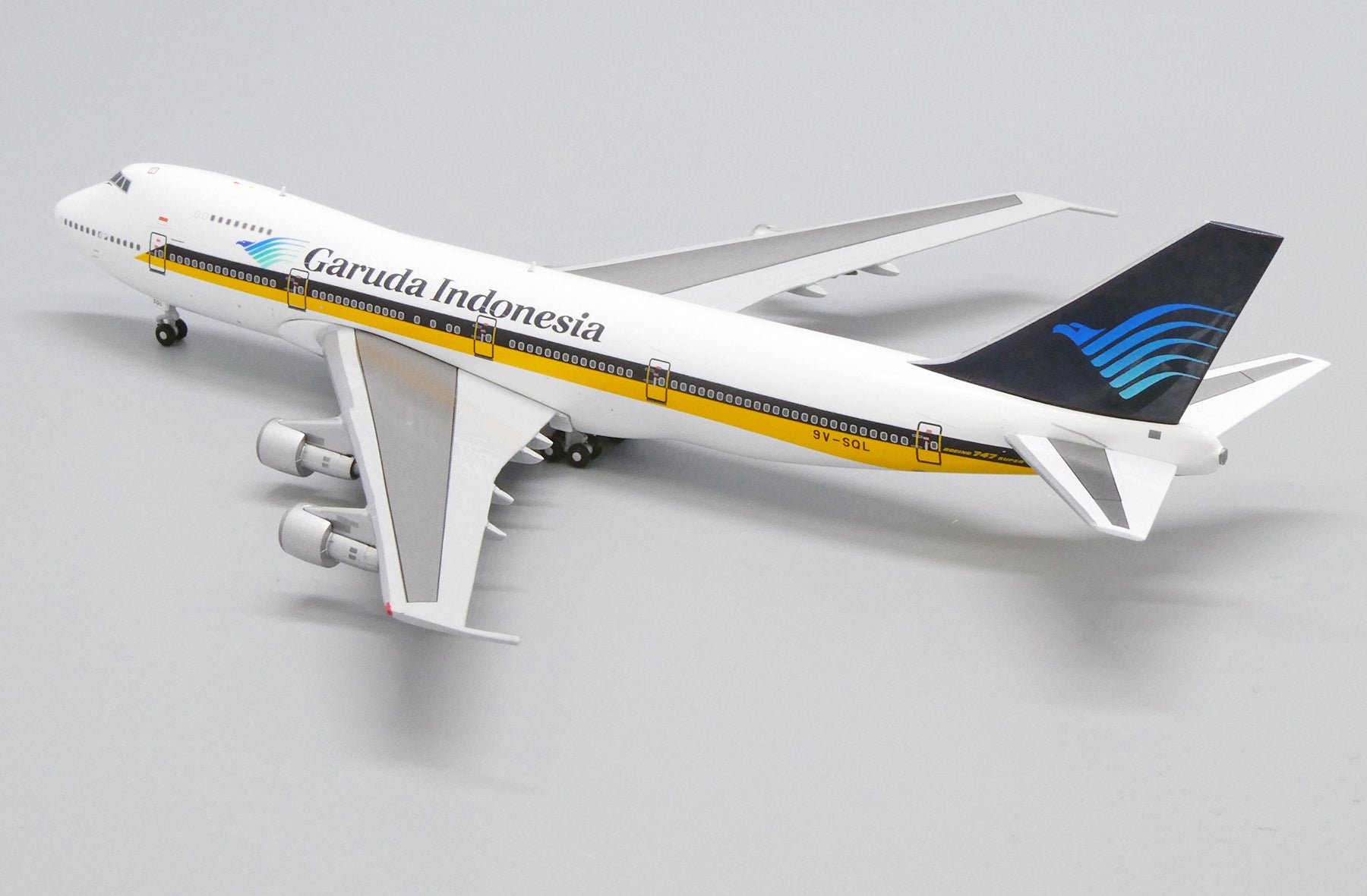 1:400 JC Wings Garuda Indonesia Boeing 747-200 