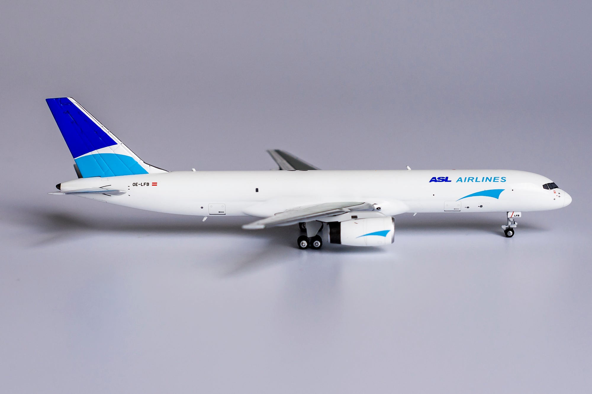 1:400 NG Models ASL Airlines Boeing 757-200 OE-LFB NG53172 – RM
