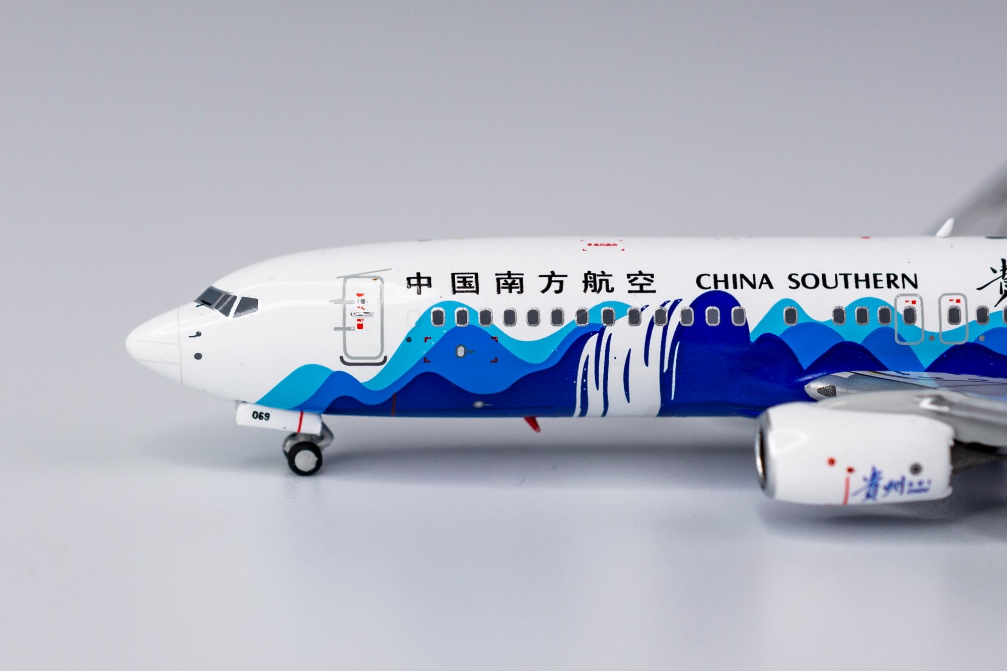 1:400 NG Models China Southern Airlines Boeing 737-800/w 