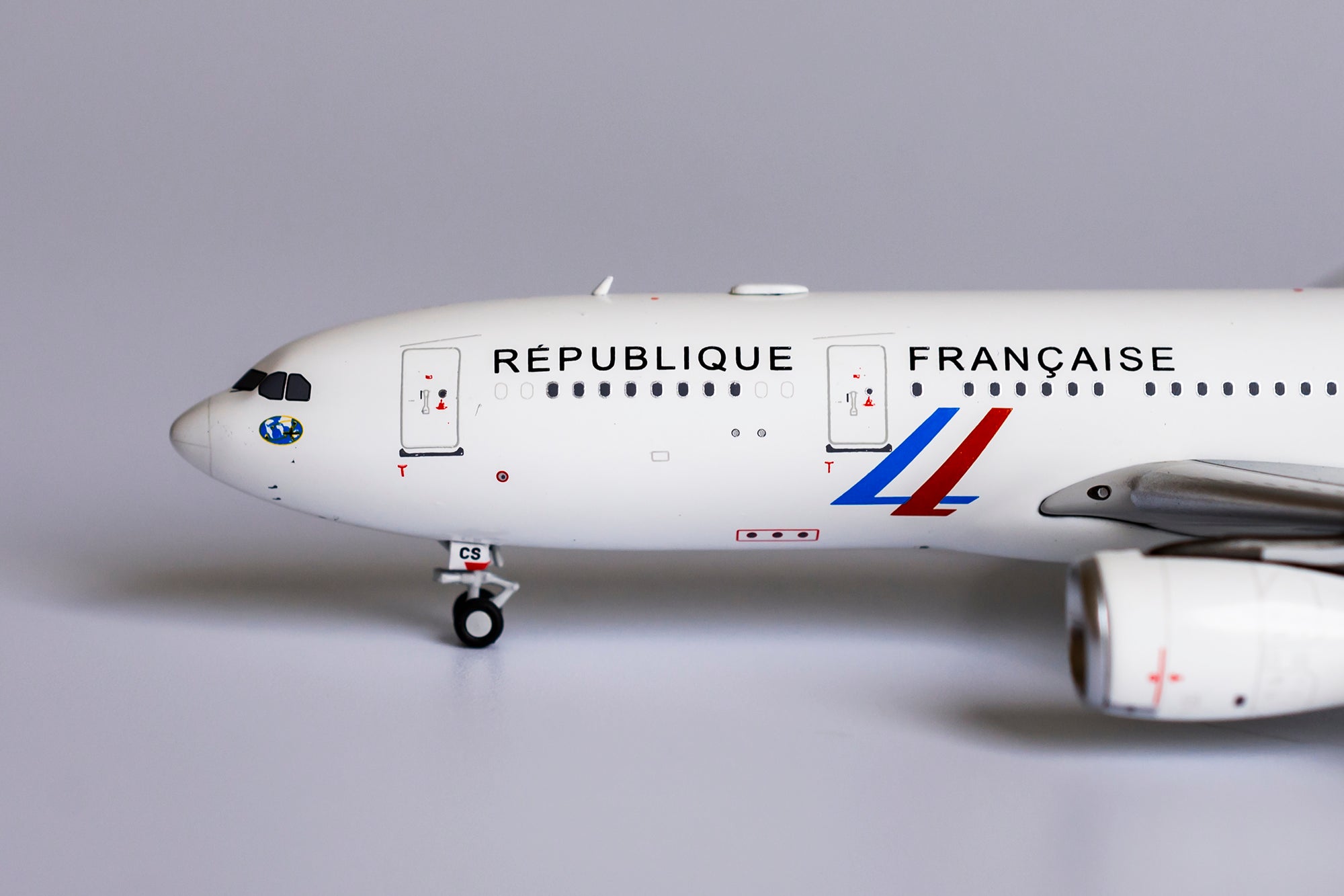1:400 NG Models French Air Force (Armee de l'air) Airbus A330-200 