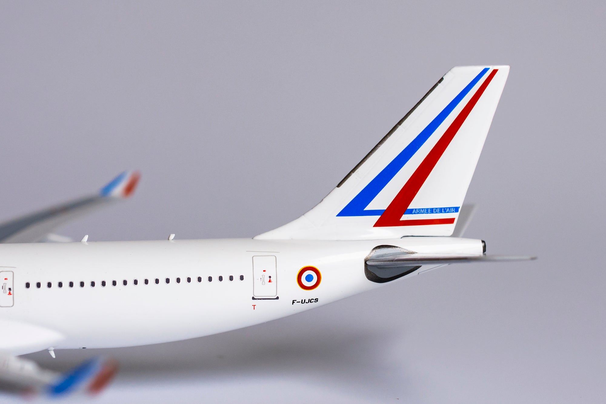 1:400 NG Models French Air Force (Armee de l'air) Airbus A330-200 F-UJCS  NG61028