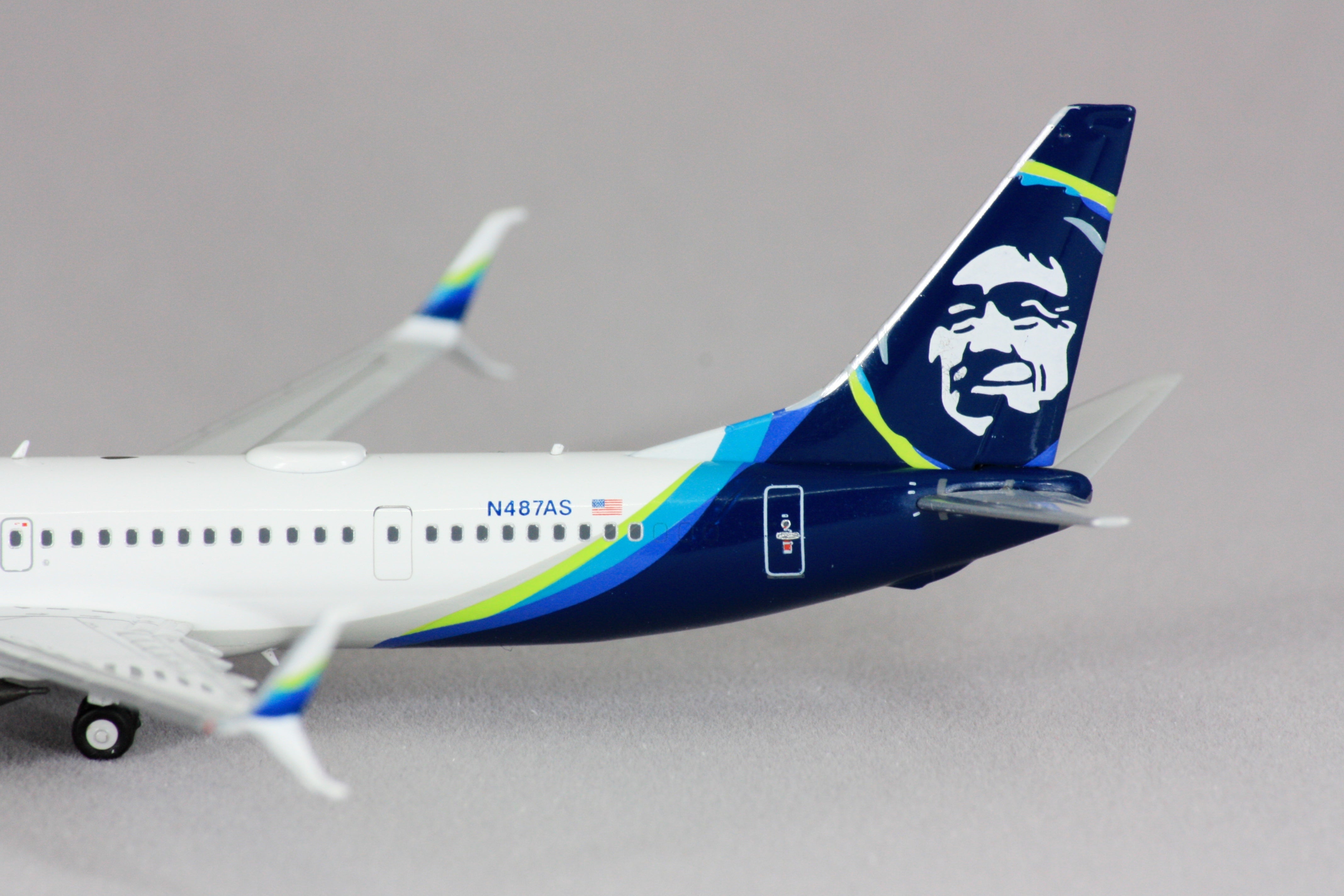 1:400 NG Models Alaska Airlines 737-900ER 