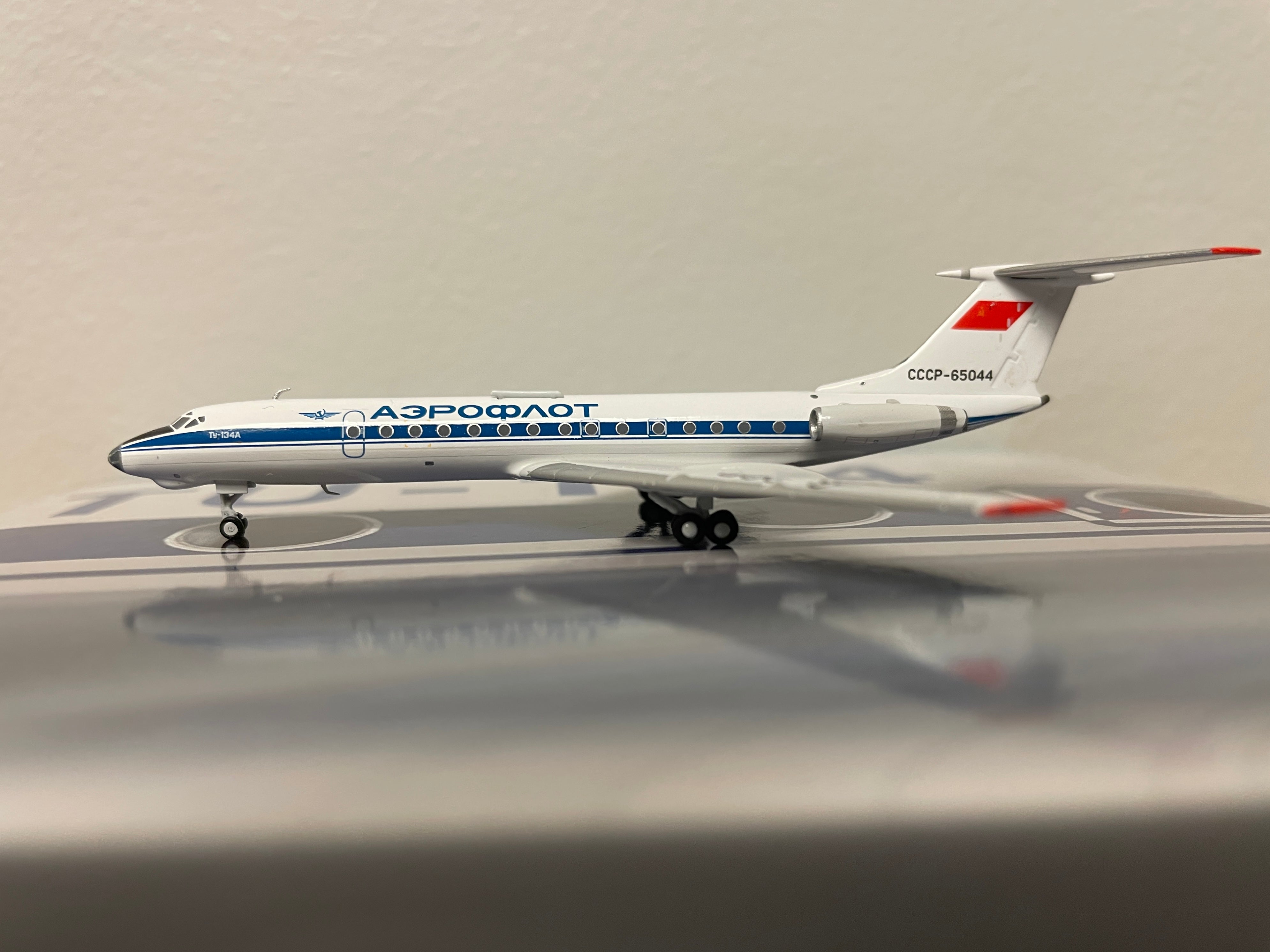 1:400 Panda Models Aeroflot Tupolev Tu-134 CCCP-65044 202108