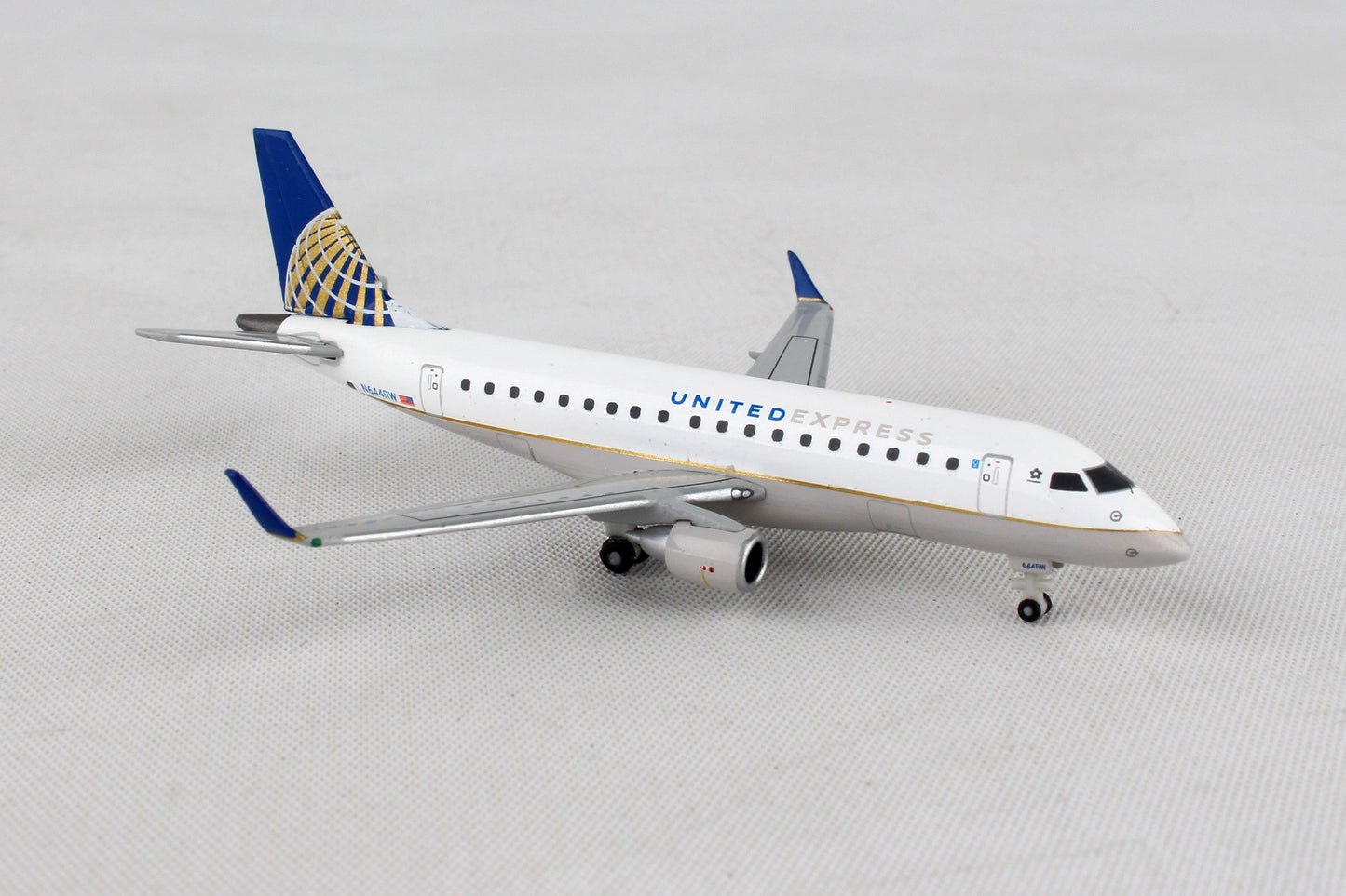 1:400 Herpa Wings United Express E170 N644RW HE562584